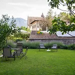 Bed and Breakfast Piedicastello 3*